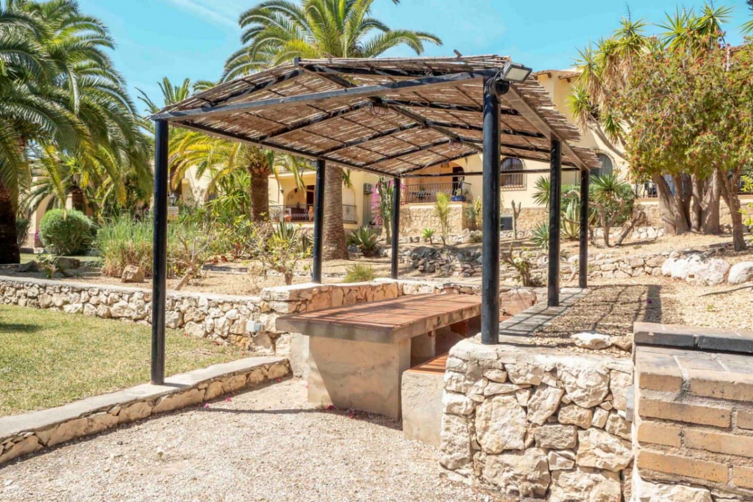 2 soveværelse Lejlighed til salg i Moraira med swimmingpool - € 325.000 (Ref: 9283164)