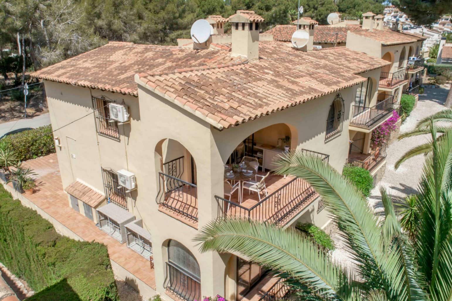 2 soveværelse Lejlighed til salg i Moraira med swimmingpool - € 325.000 (Ref: 9283164)