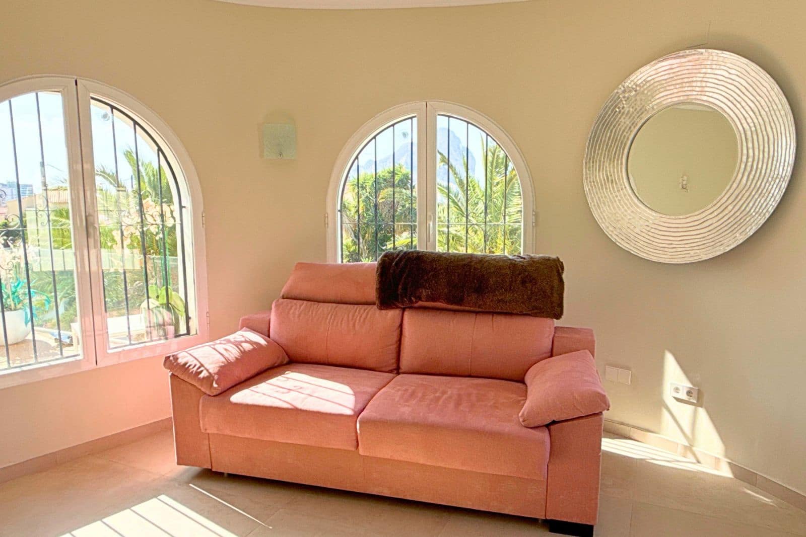 4 bedroom Villa for rent in Calpe / Calp with pool garage - € 4,500 (Ref: 9293548)