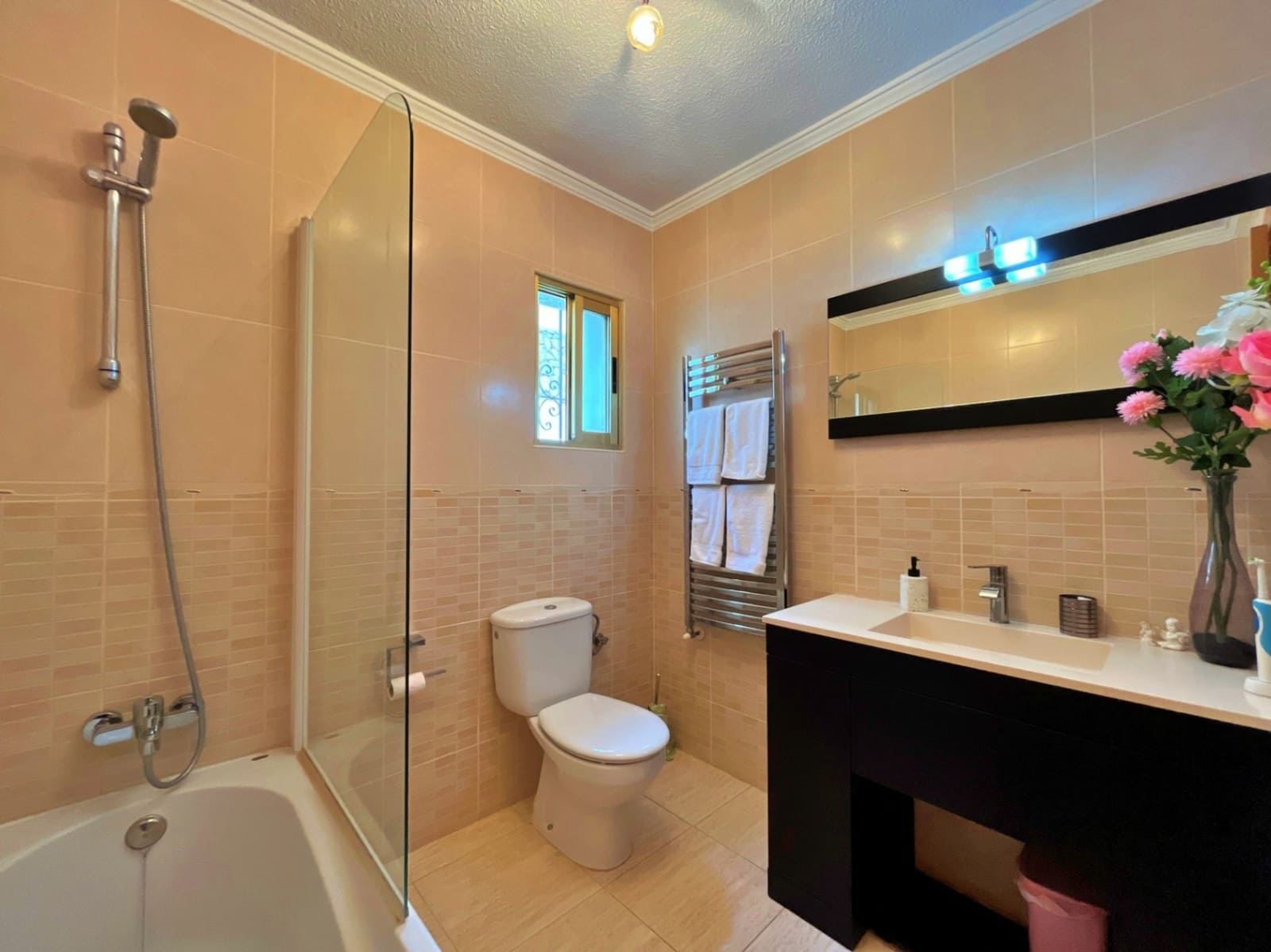 3 soveværelse Villa til salg i Calpe / Calp med swimmingpool garage - € 595.000 (Ref: 9295921)