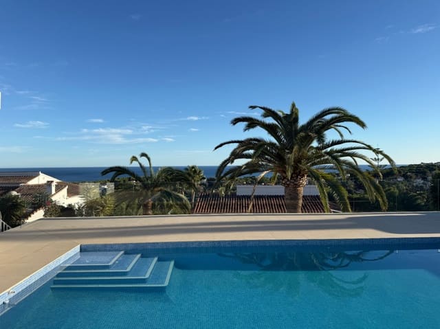 Chalet de 5 habitaciones en Moraira, Teulada-Moraira en venta con piscina garaje - 1.695.000 € (Ref: 9319933)