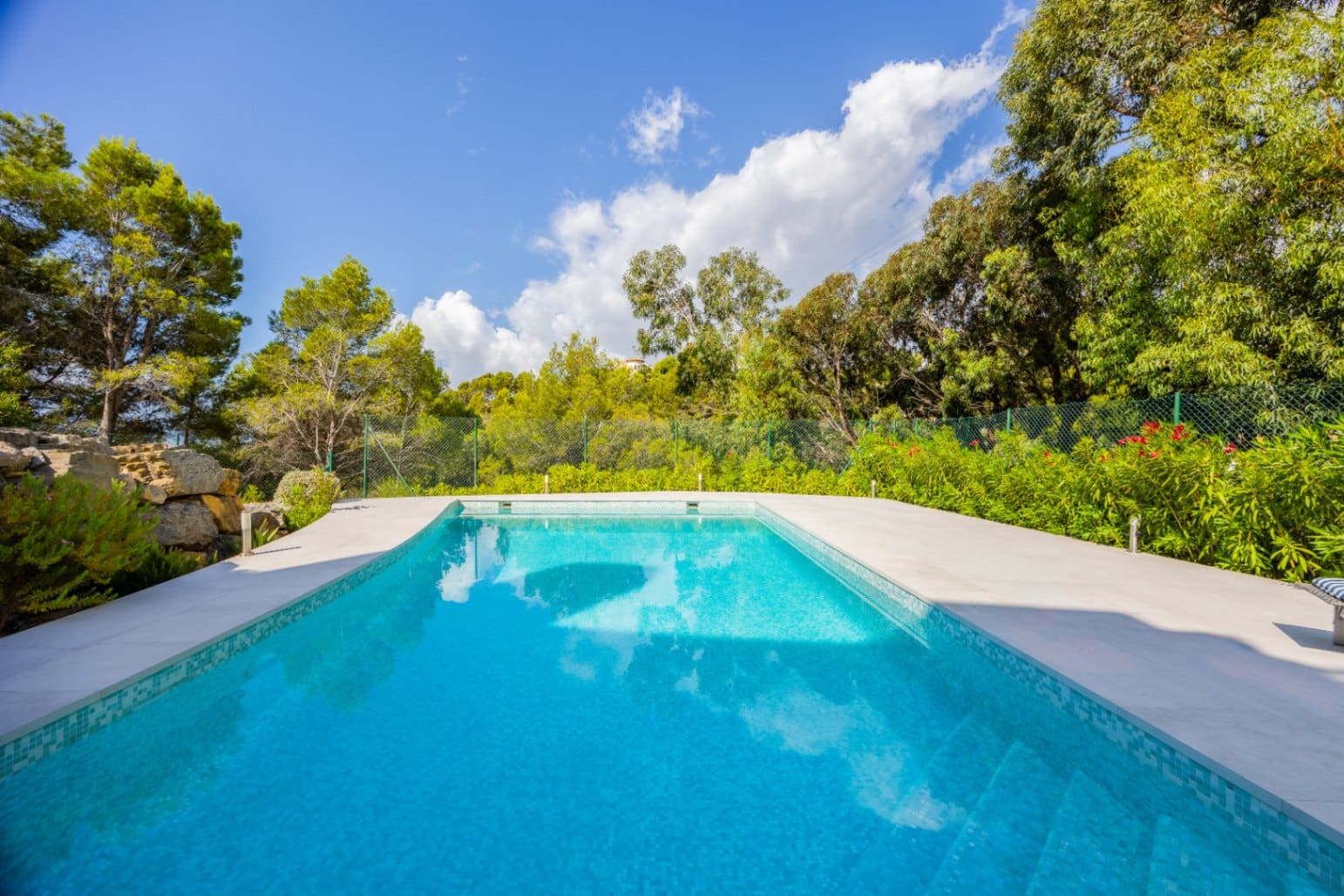 4 bedroom Villa for sale in Altea la Vella with pool garage - € 1,295,000 (Ref: 9328335)