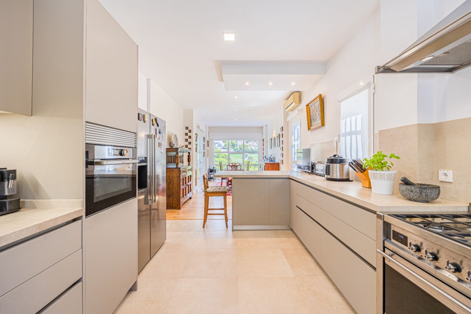 4 bedroom Villa for sale in Altea la Vella with pool garage - € 1,295,000 (Ref: 9328335)