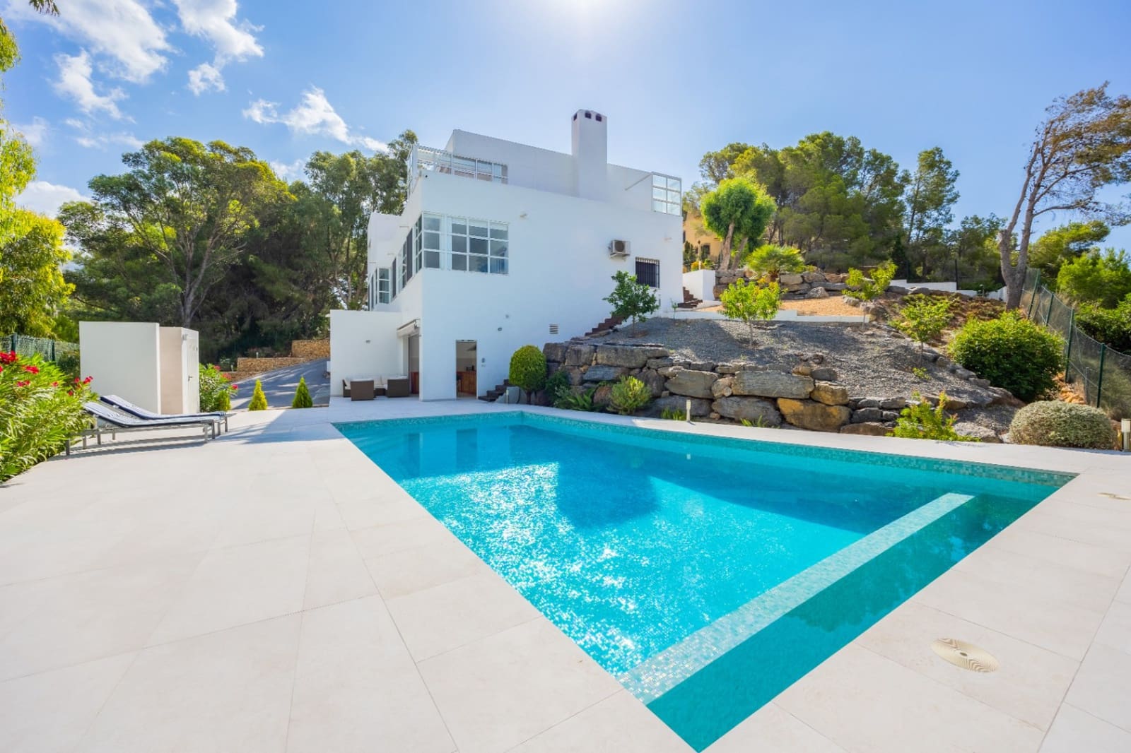 4 bedroom Villa for sale in Altea la Vella with pool garage - € 1,295,000 (Ref: 9328335)