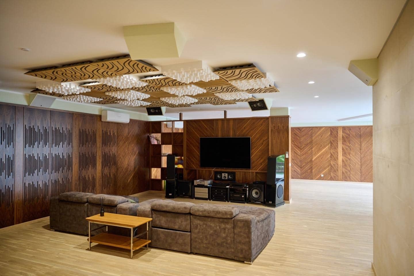 5 bedroom Villa for sale in Altea with pool garage - € 3,100,000 (Ref: 9328338)