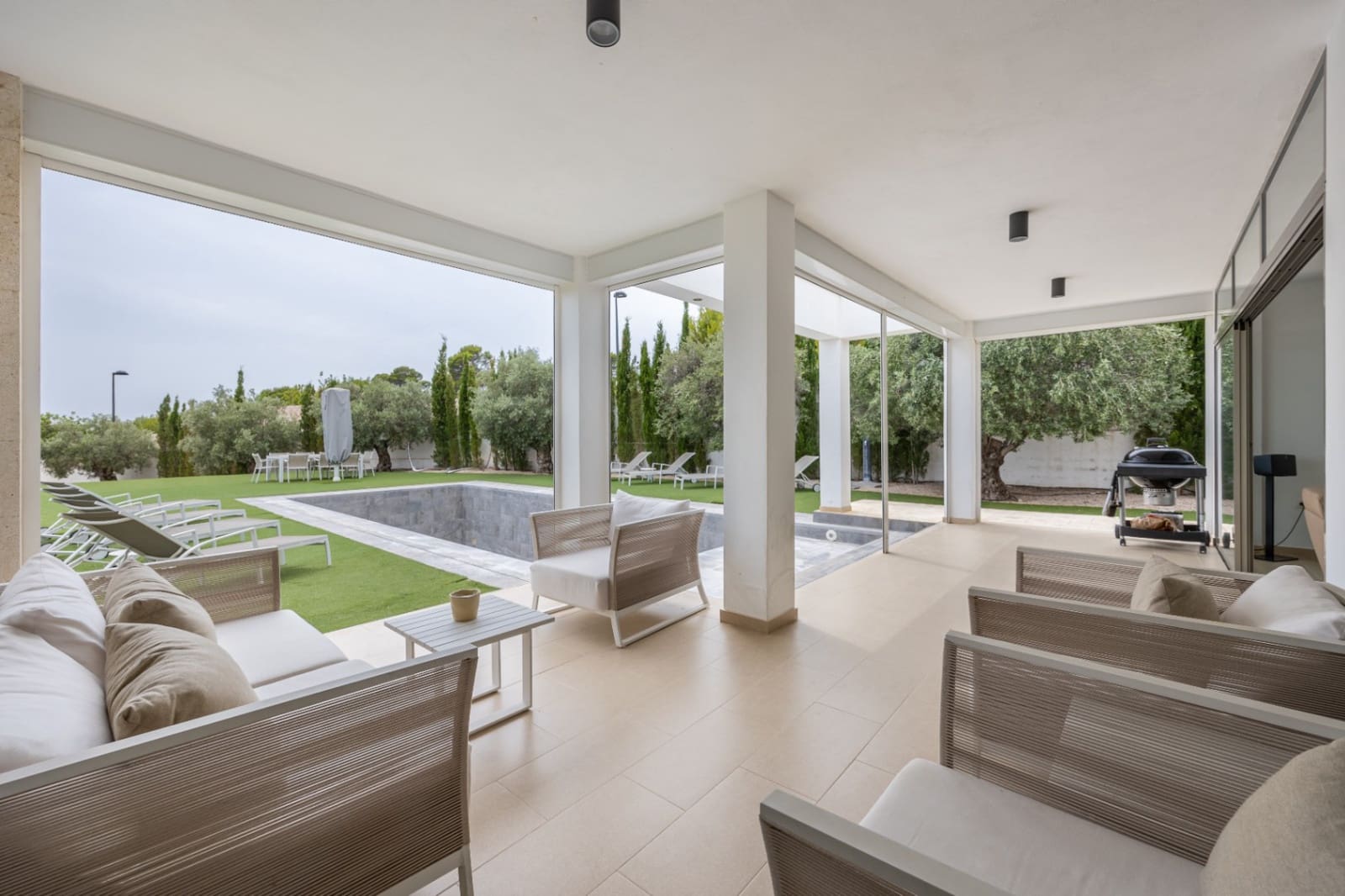 5 slaapkamer Villa te koop in Altea la Vella met zwembad garage - € 1.110.000 (Ref: 9328341)