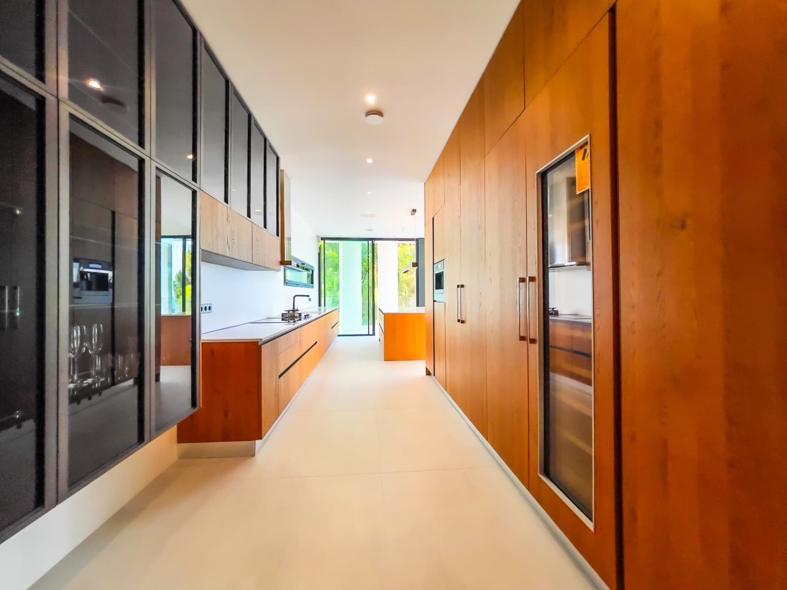 5 bedroom Villa for sale in Altea - € 4,700,000 (Ref: 9328343)