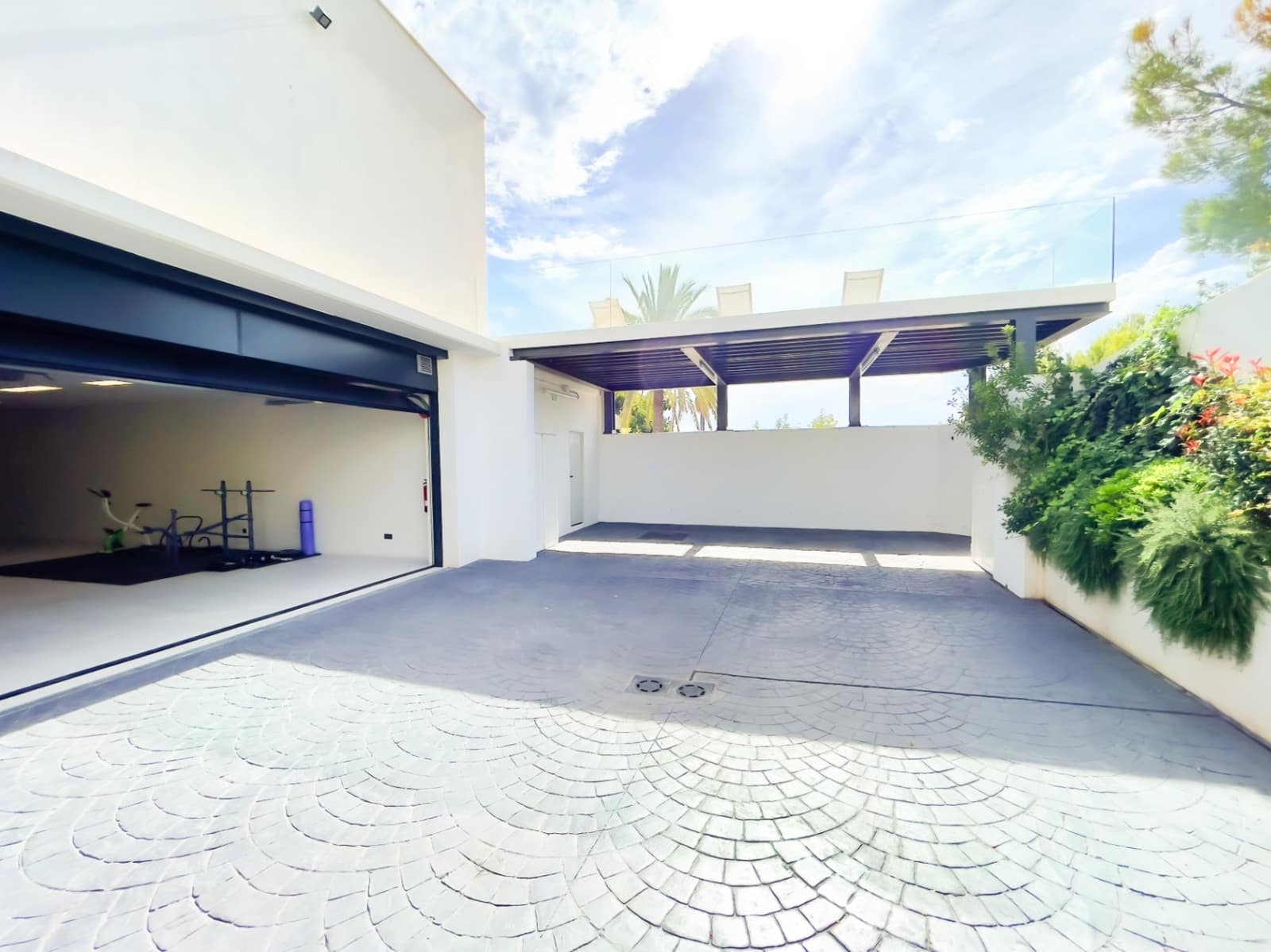 5 bedroom Villa for sale in Altea - € 4,700,000 (Ref: 9328343)