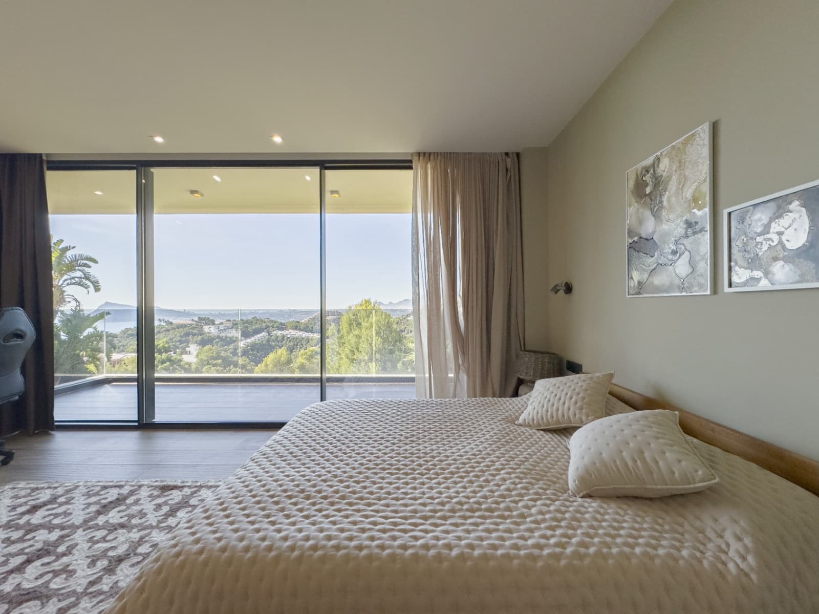 3 bedroom Villa for sale in Altea with pool garage - € 2,650,000 (Ref: 9328346)