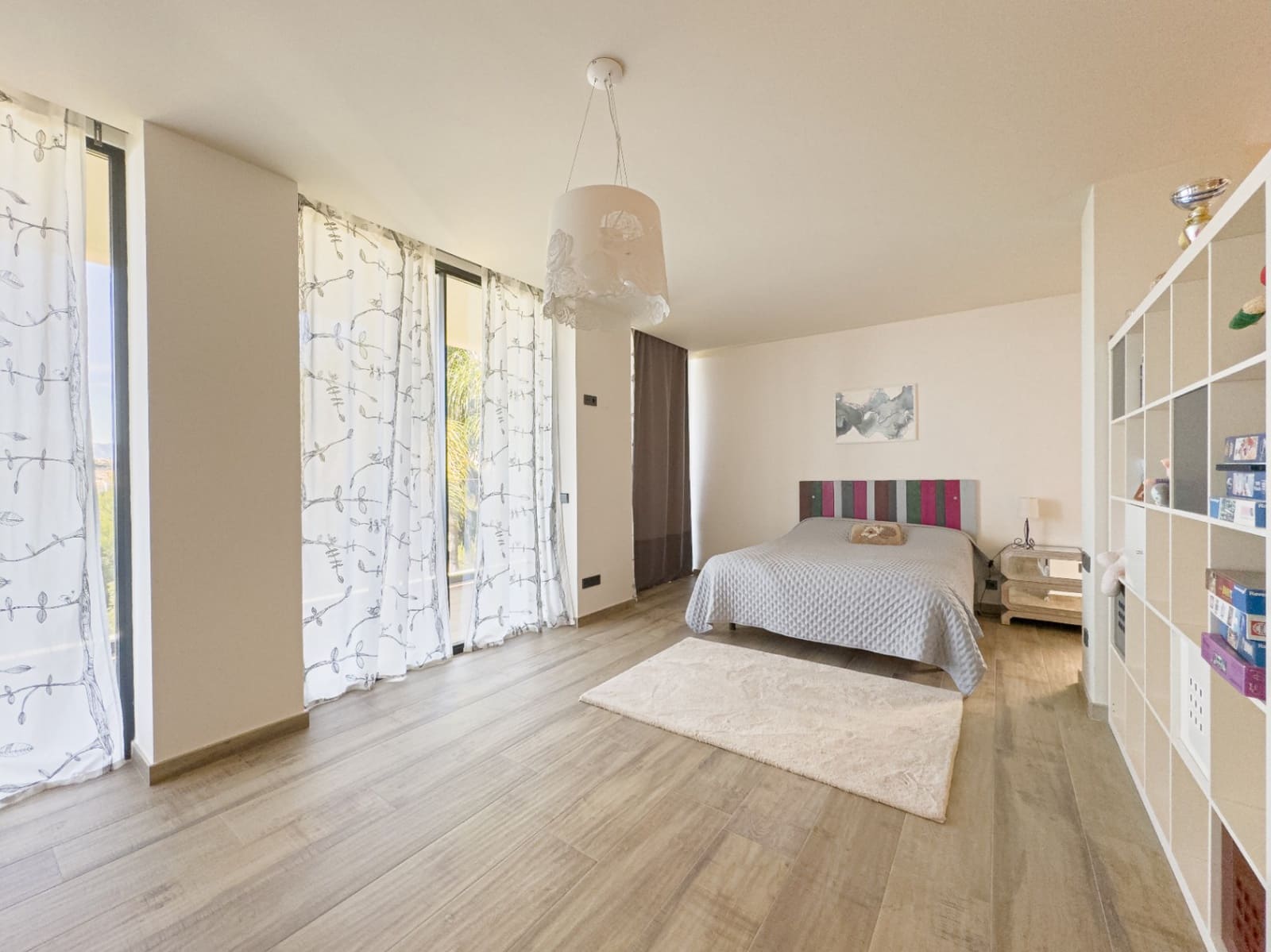 3 bedroom Villa for sale in Altea with pool garage - € 2,650,000 (Ref: 9328346)