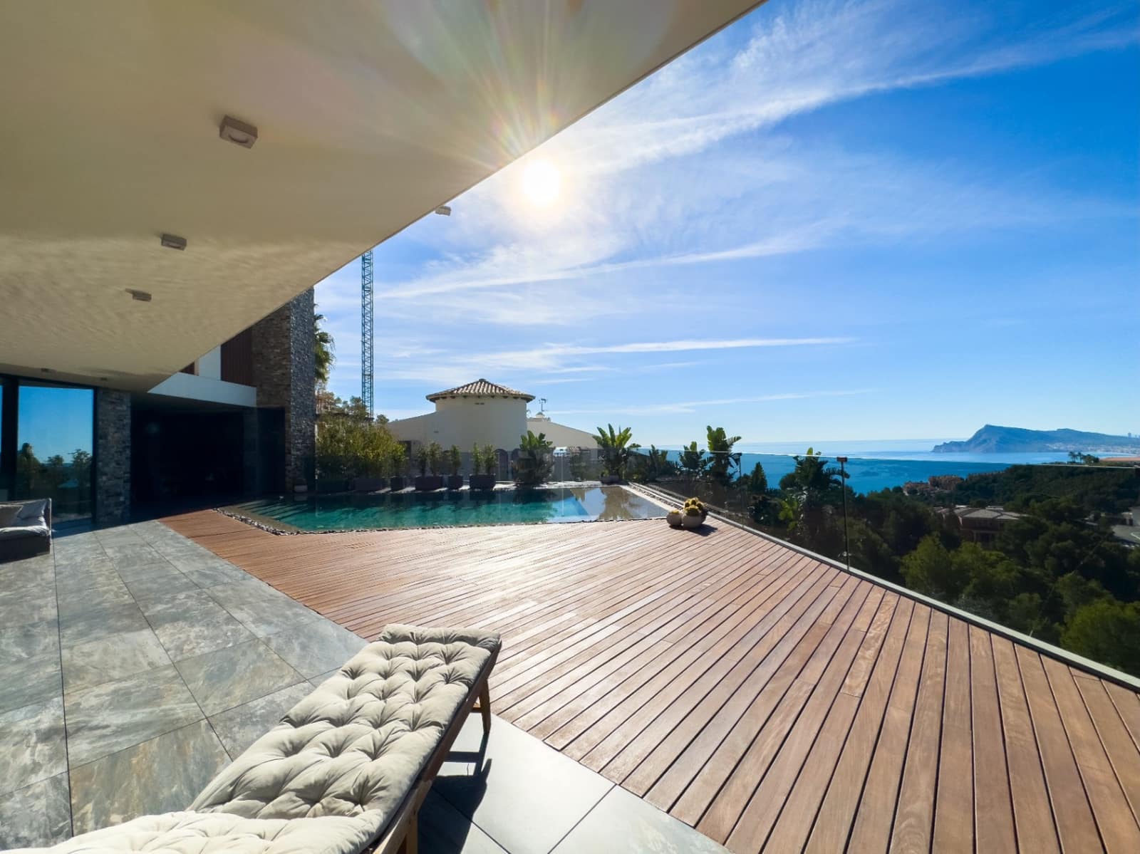3 bedroom Villa for sale in Altea with pool garage - € 2,650,000 (Ref: 9328346)