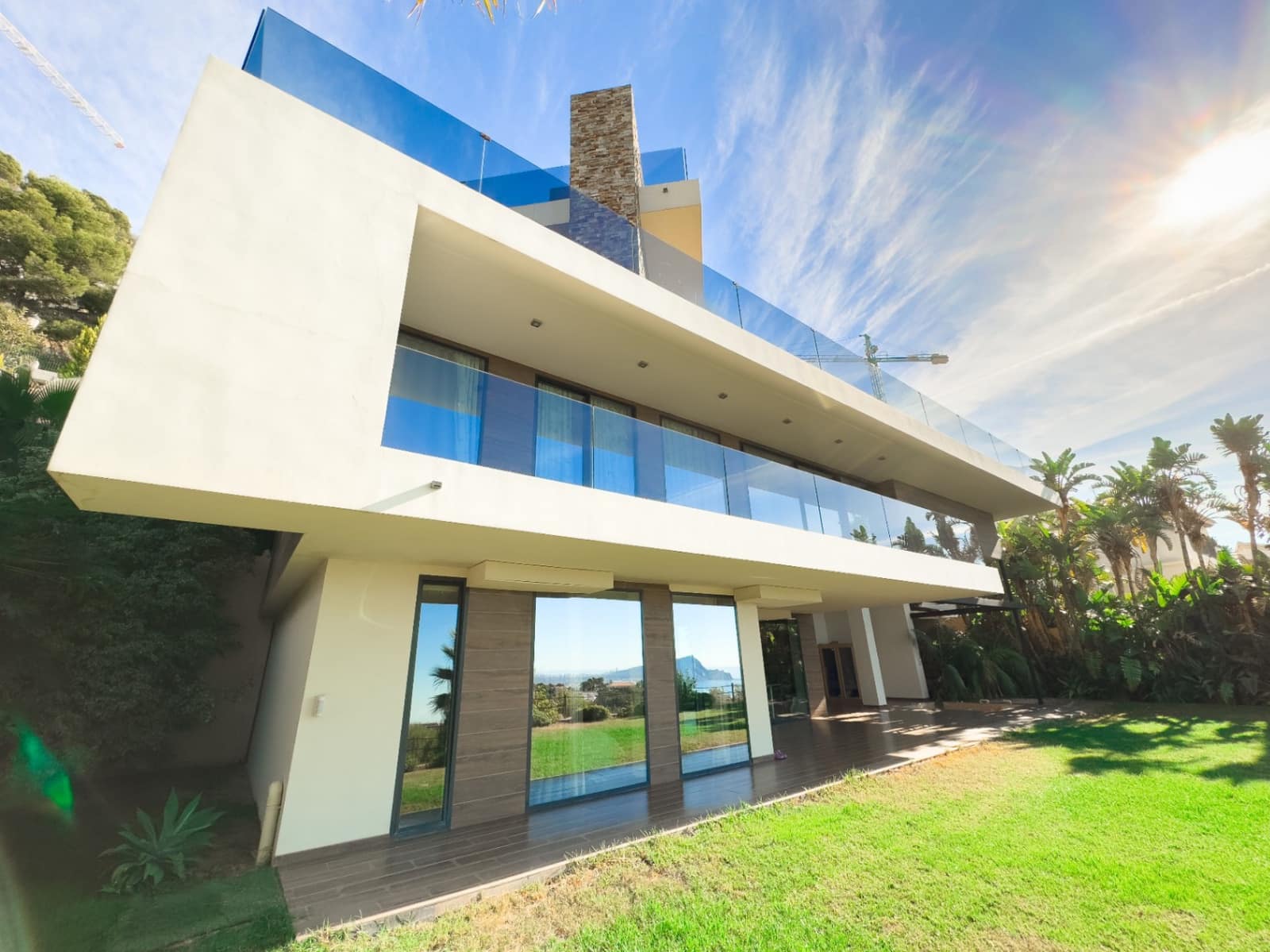 3 bedroom Villa for sale in Altea with pool garage - € 2,650,000 (Ref: 9328346)