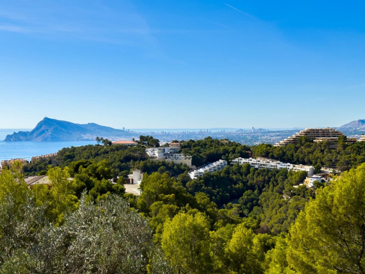 3 bedroom Villa for sale in Altea with pool garage - € 2,650,000 (Ref: 9328346)