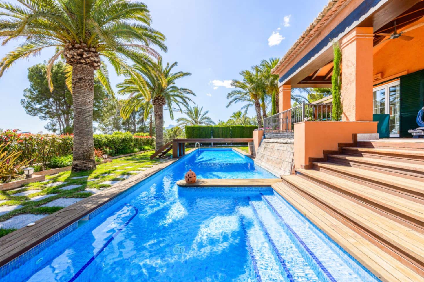 3 bedroom Villa for sale in Altea la Vella with pool garage - € 2,950,000 (Ref: 9328351)