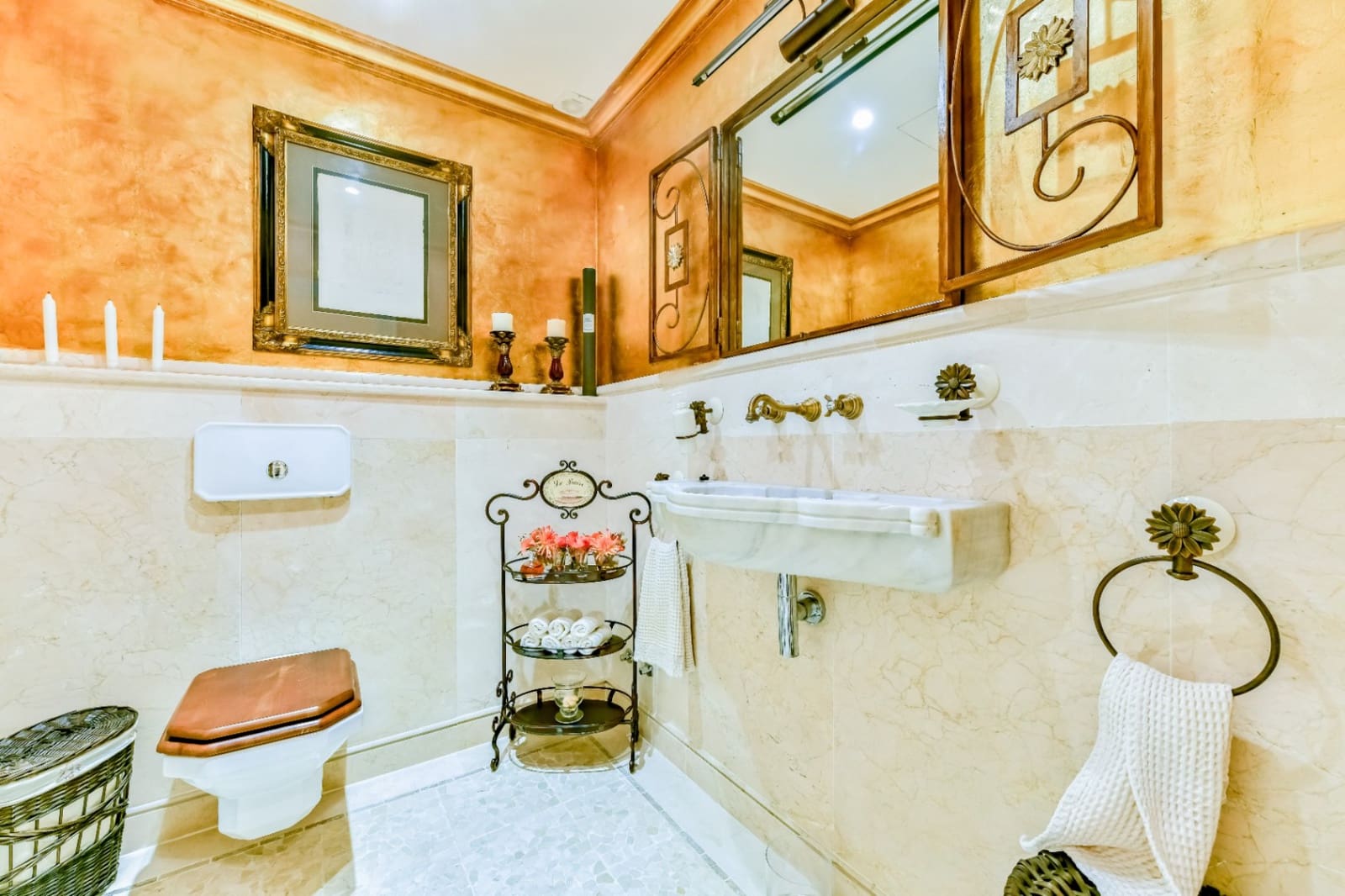 3 bedroom Villa for sale in Altea la Vella with pool garage - € 2,950,000 (Ref: 9328351)