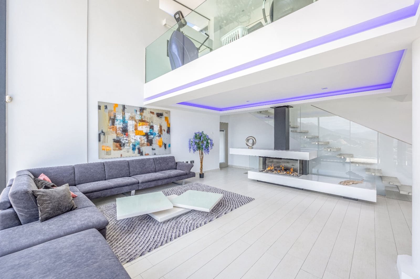 6 bedroom Villa for sale in Altea with pool garage - € 2,700,000 (Ref: 9328352)