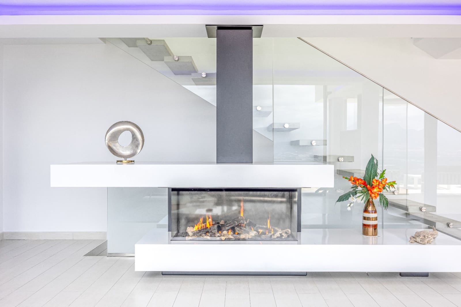 6 bedroom Villa for sale in Altea with pool garage - € 2,700,000 (Ref: 9328352)