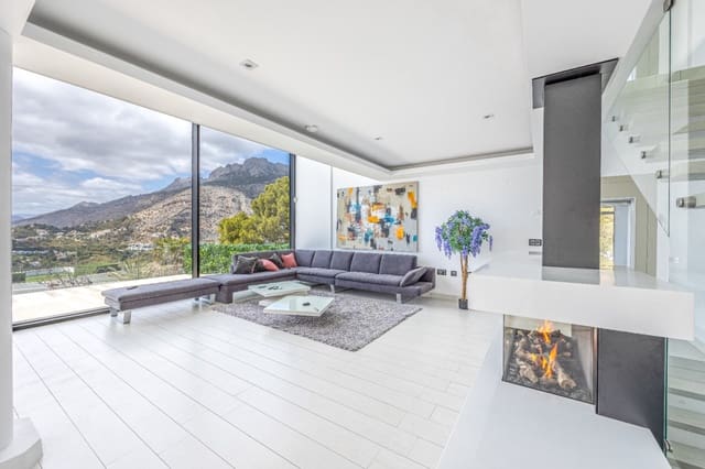 6 Zimmer Villa zu verkaufen in Altea mit Pool Garage - 2.700.000 € (Ref: 9328352)