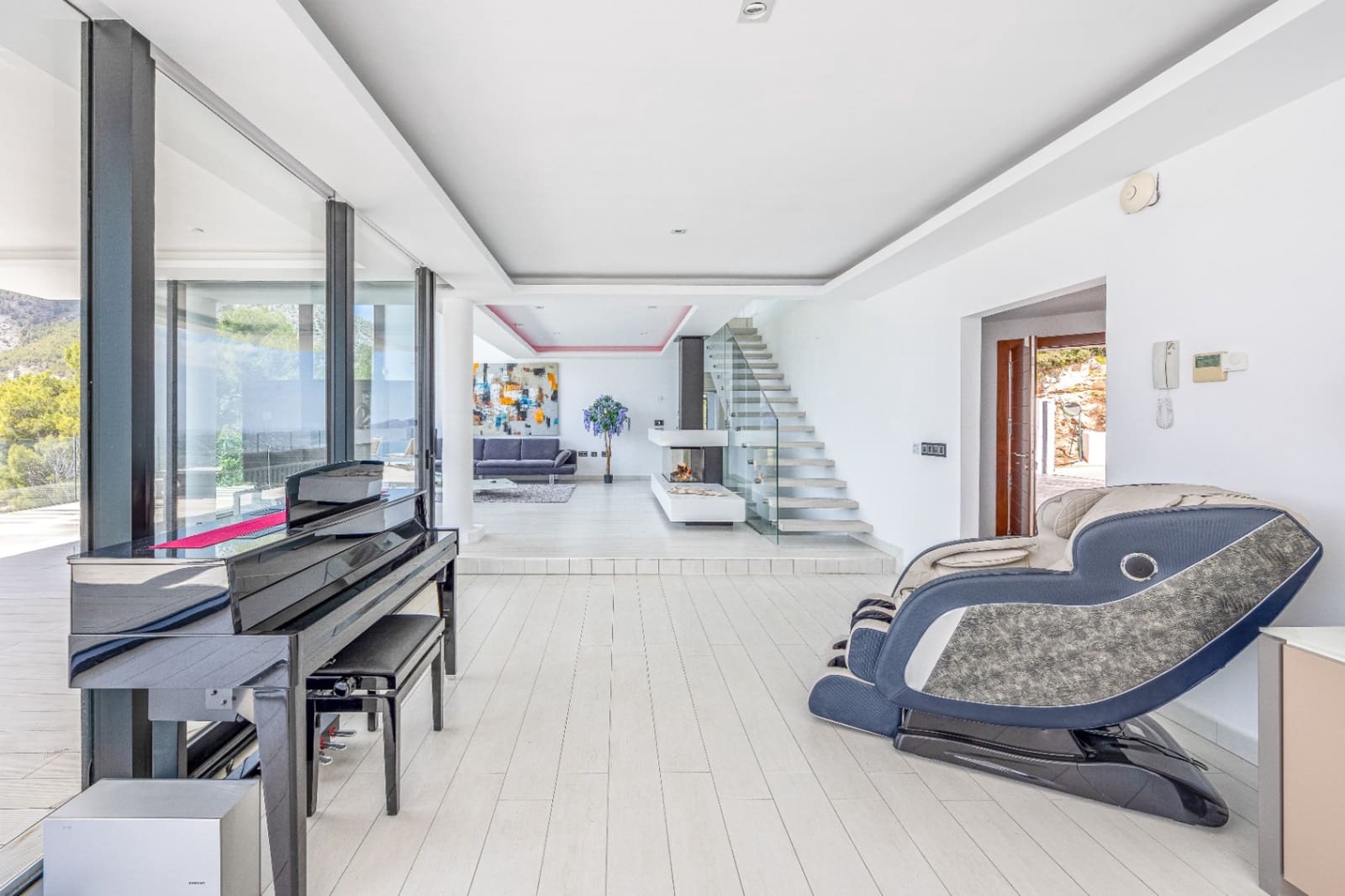 6 bedroom Villa for sale in Altea with pool garage - € 2,700,000 (Ref: 9328352)