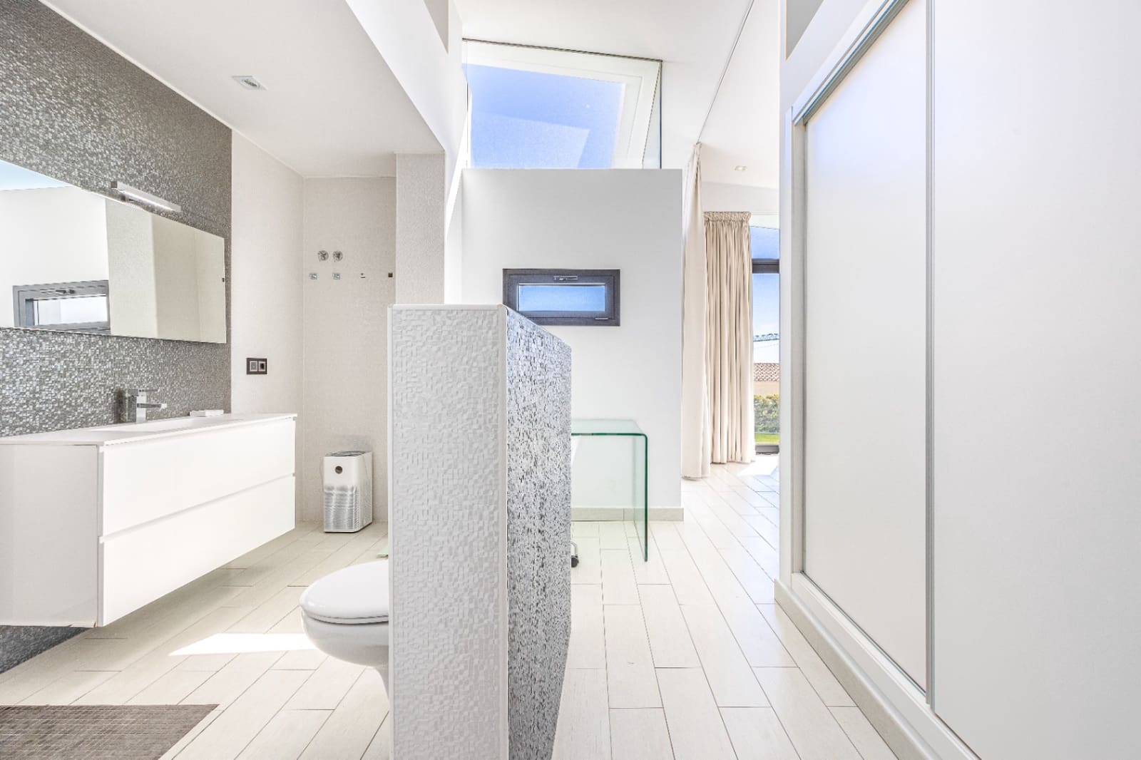 6 bedroom Villa for sale in Altea with pool garage - € 2,700,000 (Ref: 9328352)