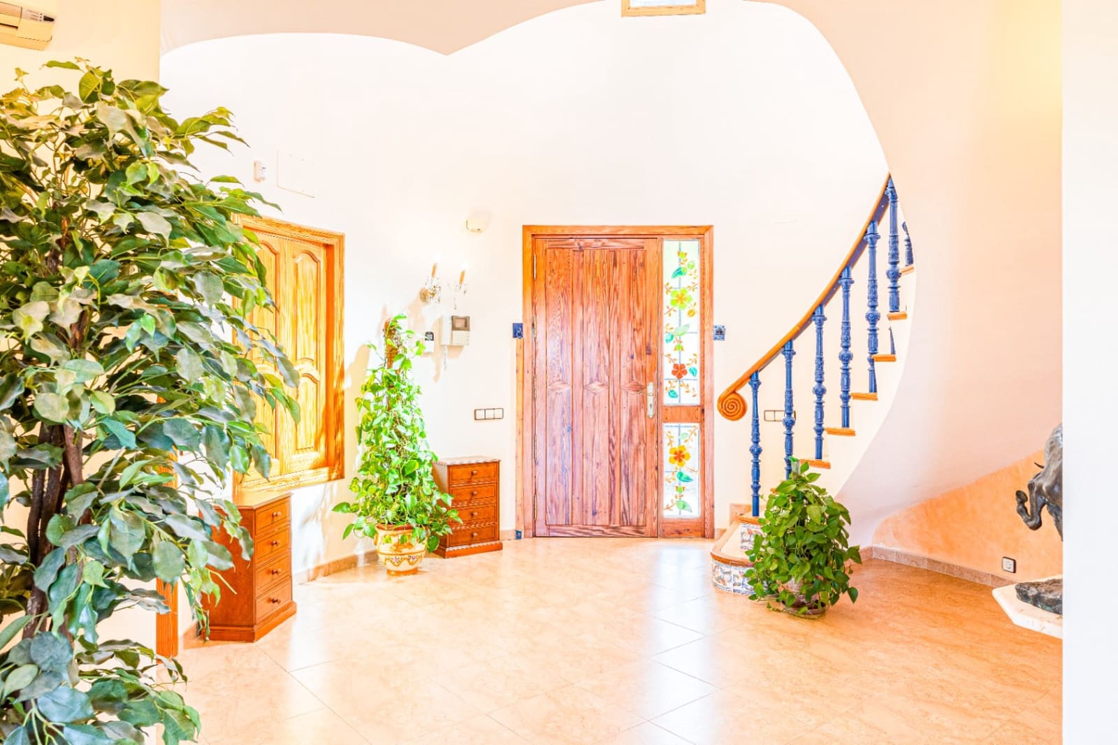 6 slaapkamer Villa te koop in Alhama Springs met zwembad garage - € 1.800.000 (Ref: 9328353)