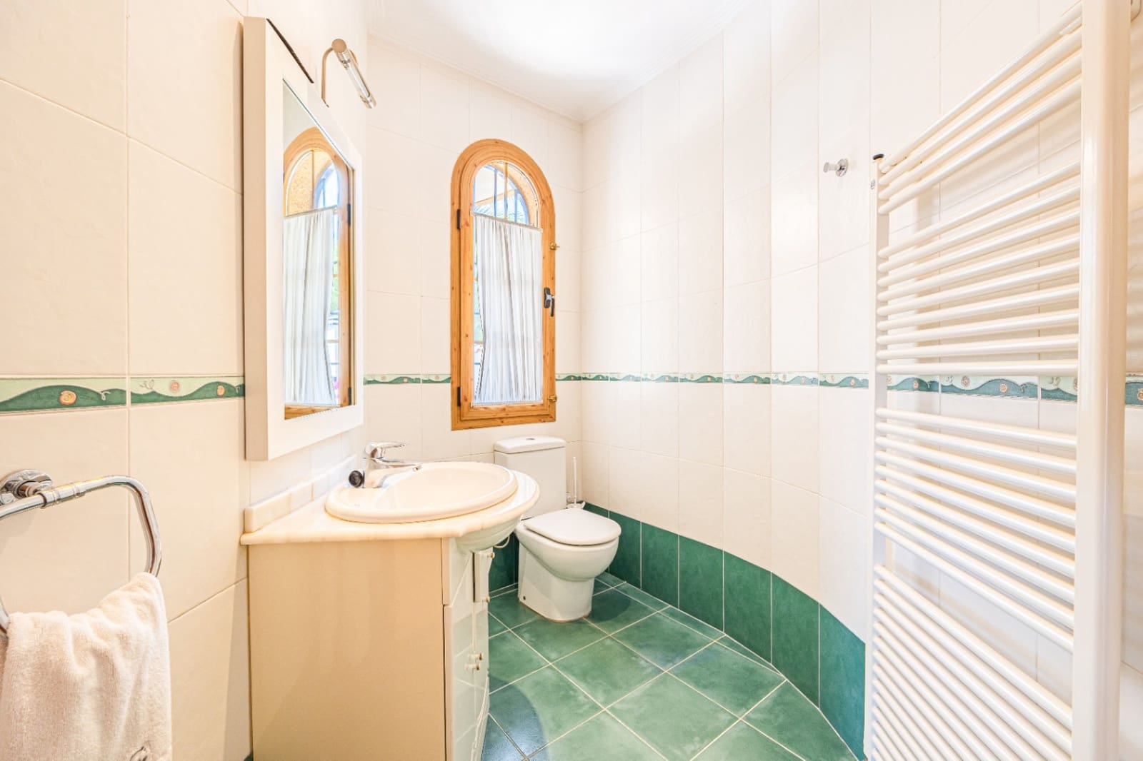 6 slaapkamer Villa te koop in Alhama Springs met zwembad garage - € 1.800.000 (Ref: 9328353)