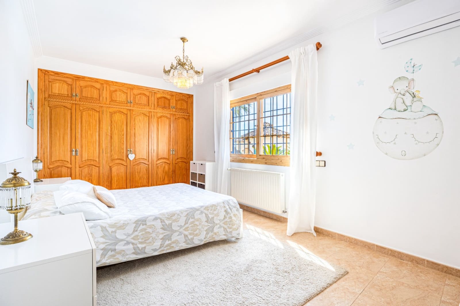 6 slaapkamer Villa te koop in Alhama Springs met zwembad garage - € 1.800.000 (Ref: 9328353)