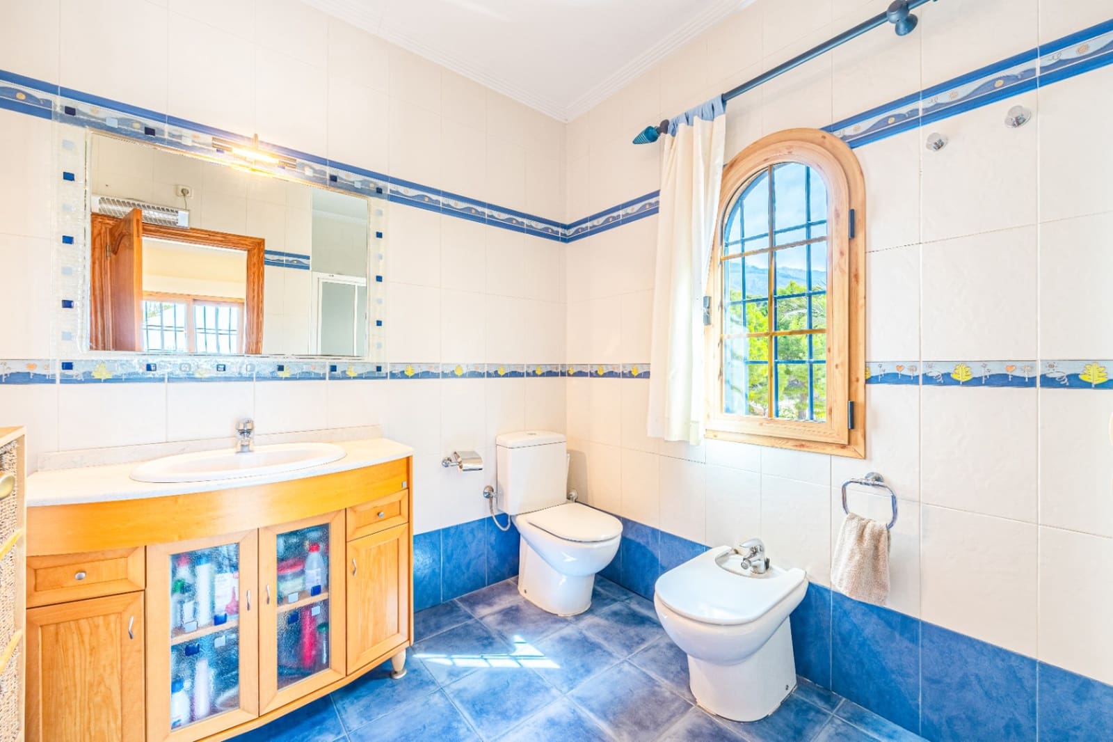 6 slaapkamer Villa te koop in Alhama Springs met zwembad garage - € 1.800.000 (Ref: 9328353)