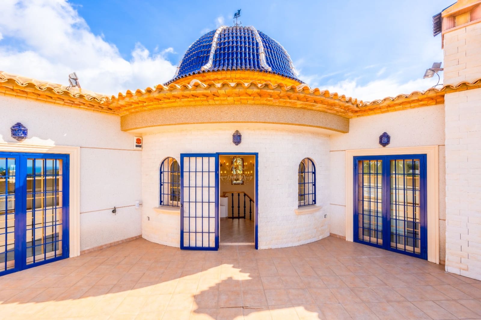 6 slaapkamer Villa te koop in Alhama Springs met zwembad garage - € 1.800.000 (Ref: 9328353)