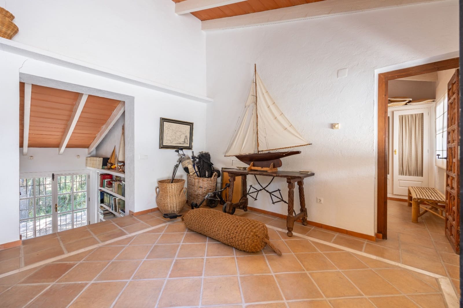 6 soverom Villa til salgs i Alhama Springs med svømmebasseng garasje - € 3 200 000 (Ref: 9328354)