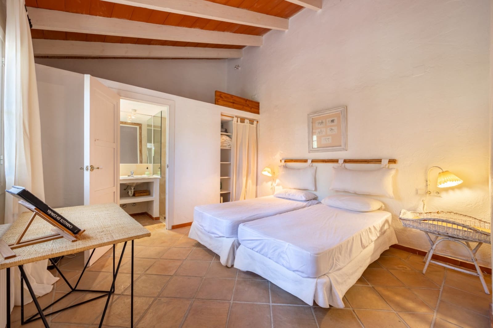 6 soverom Villa til salgs i Alhama Springs med svømmebasseng garasje - € 3 200 000 (Ref: 9328354)