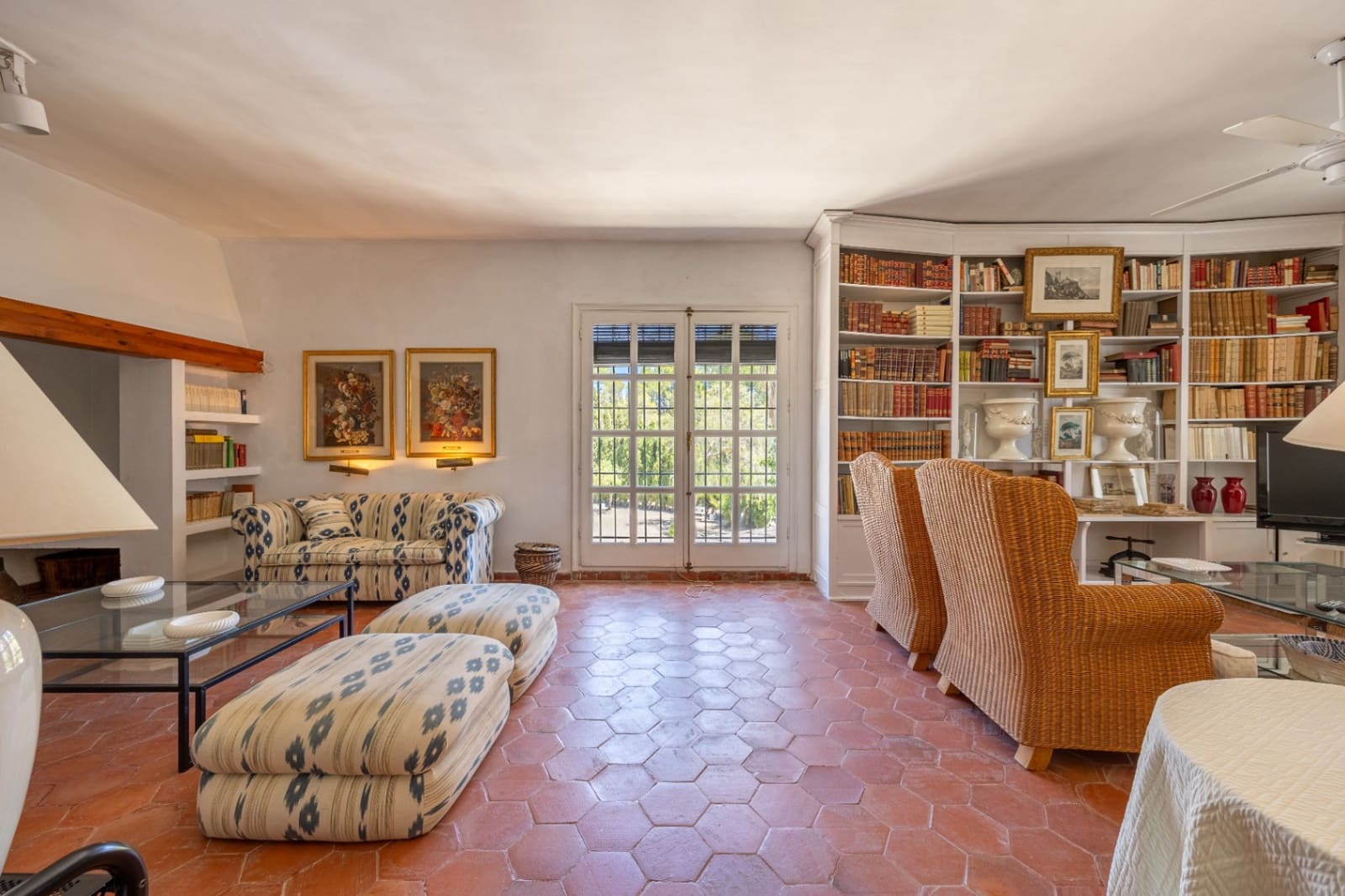 6 soverom Villa til salgs i Alhama Springs med svømmebasseng garasje - € 3 200 000 (Ref: 9328354)