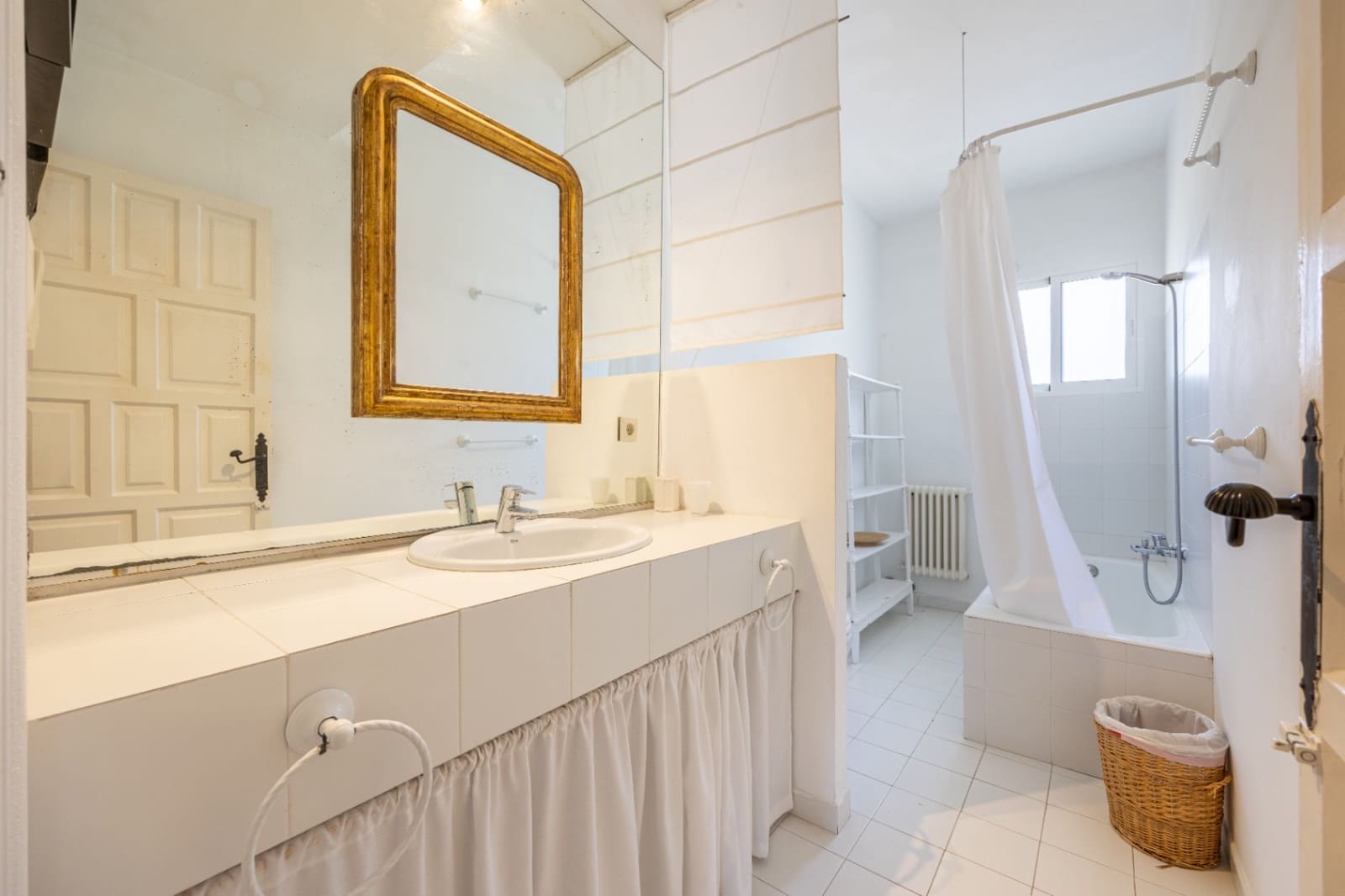 6 soverom Villa til salgs i Alhama Springs med svømmebasseng garasje - € 3 200 000 (Ref: 9328354)