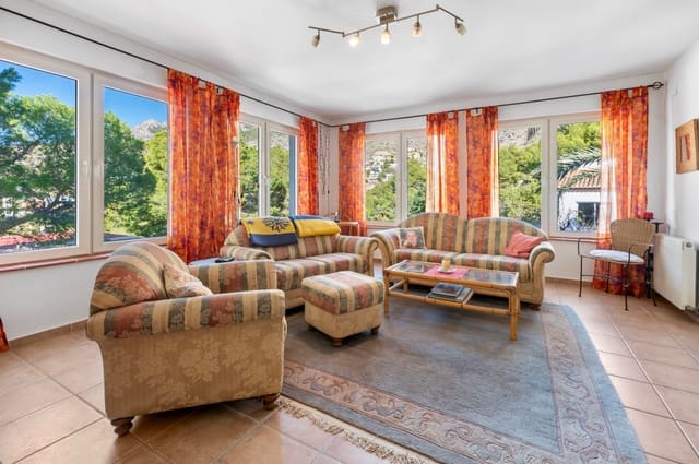 Chalet de 6 habitaciones en Altea en venta con piscina garaje - 740.000 € (Ref: 9328358)