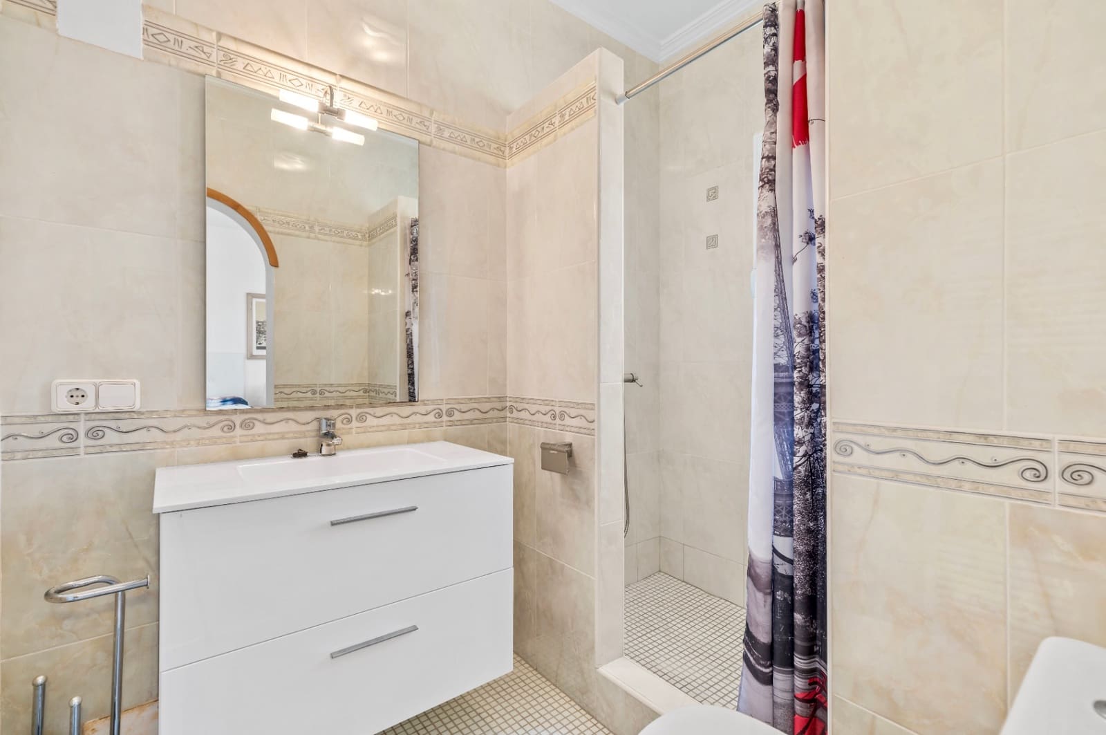 4 soverom Villa til salgs i Alhama Springs med svømmebasseng garasje - € 1 500 000 (Ref: 9328359)