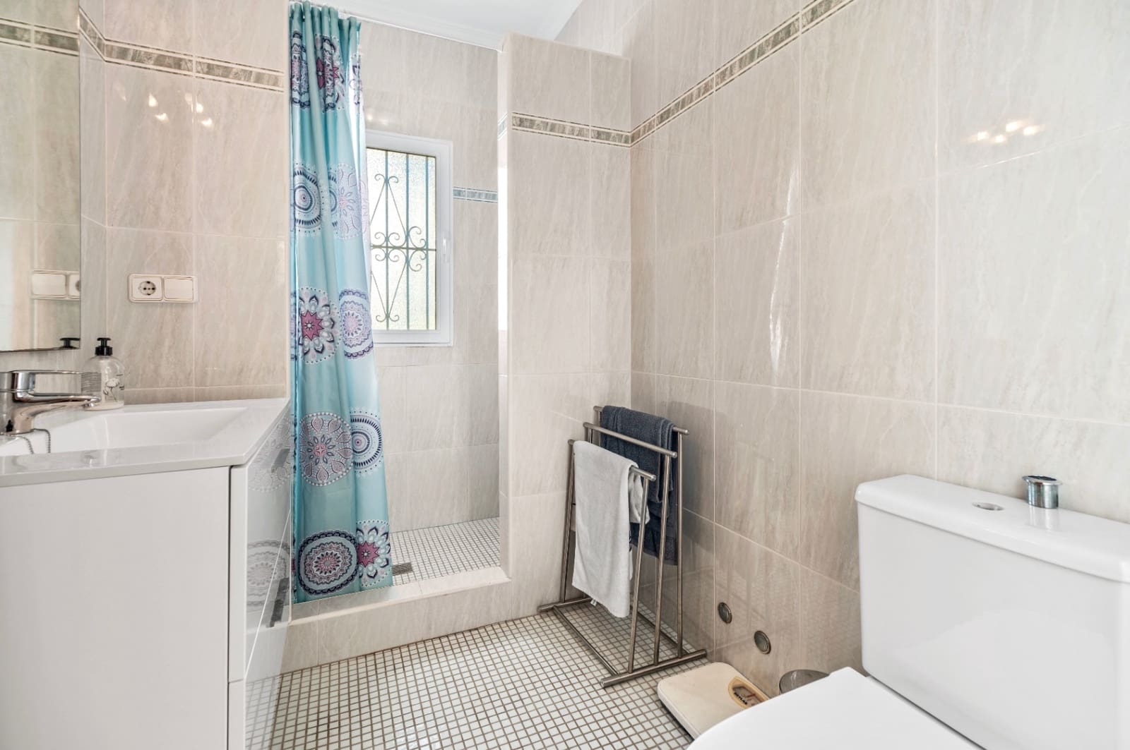 4 soverom Villa til salgs i Alhama Springs med svømmebasseng garasje - € 1 500 000 (Ref: 9328359)