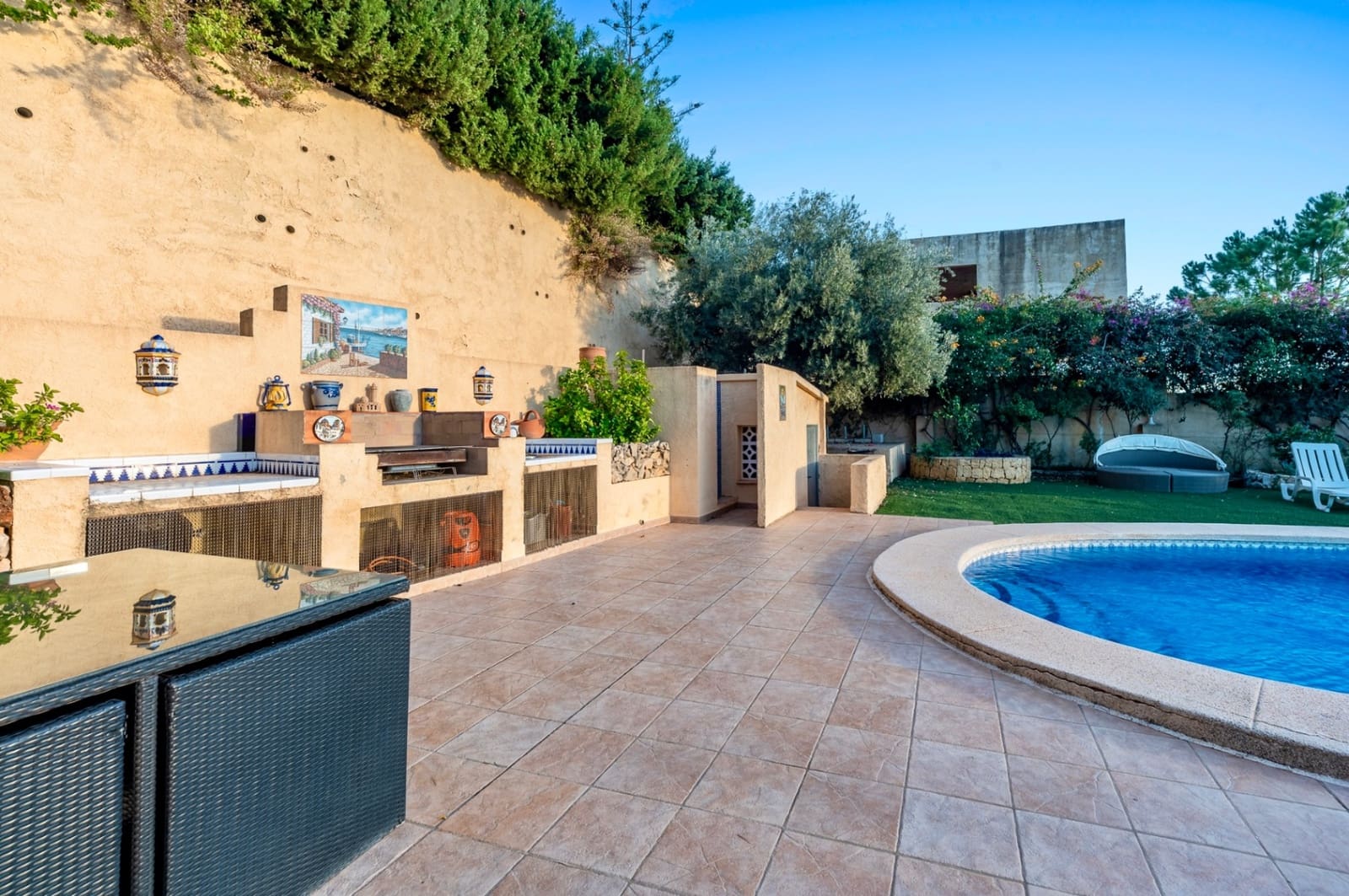 4 soverom Villa til salgs i Alhama Springs med svømmebasseng garasje - € 1 500 000 (Ref: 9328359)