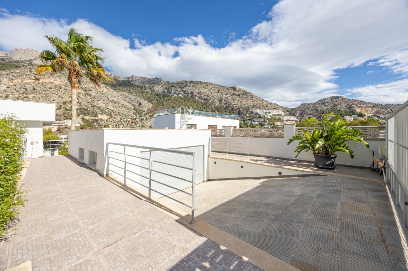 4 soveværelse Villa til salg i Altea la Vella med swimmingpool garage - € 1.200.000 (Ref: 9328360)