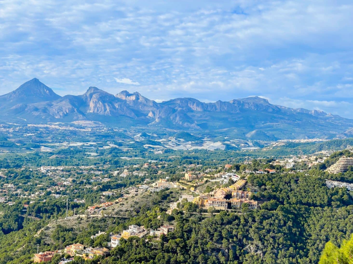 5 bedroom Villa for sale in Altea with pool garage - € 1,600,000 (Ref: 9328362)