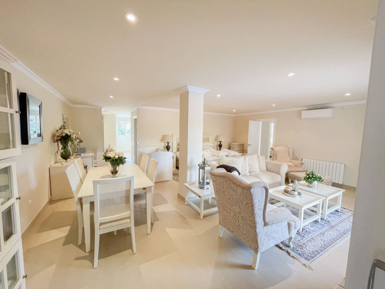 5 bedroom Villa for sale in Altea with pool garage - € 1,600,000 (Ref: 9328362)