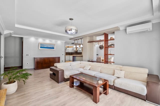 Chalet de 5 habitaciones en Altea en venta con piscina garaje - 1.300.000 € (Ref: 9328377)