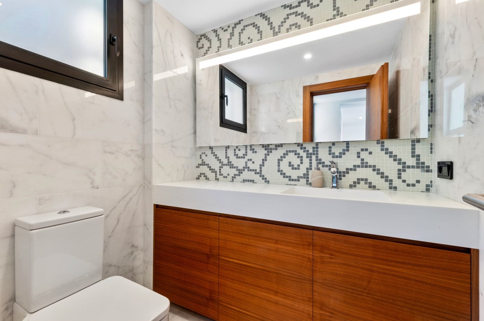 3 makuuhuone Huvila myytävänä paikassa Altea la Vella mukana uima-altaan 
autotalli - 1 295 000 € (Ref: 9328380)