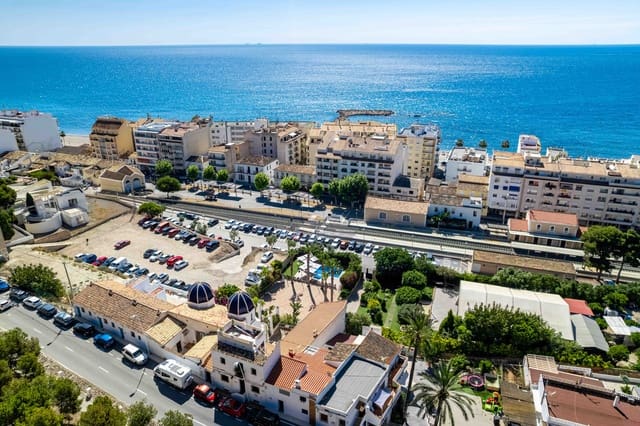 7 bedroom Villa for sale in Altea with pool - € 2,000,000 (Ref: 9328384)