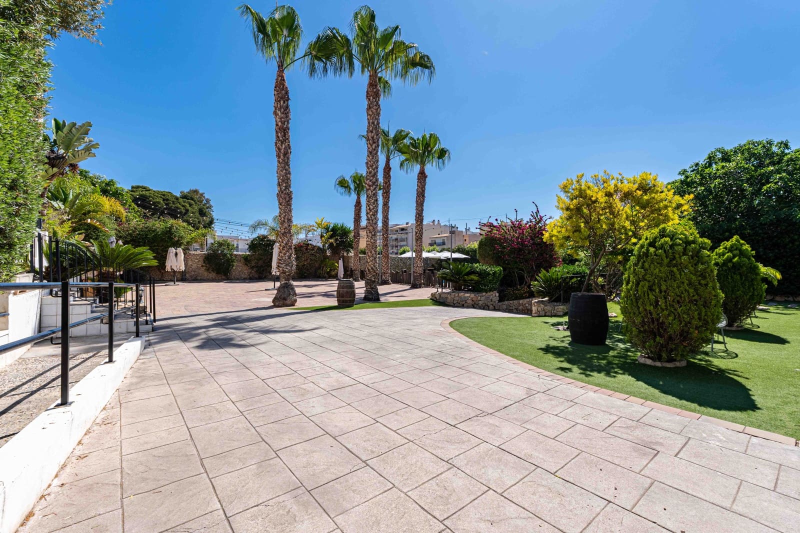 7 bedroom Villa for sale in Altea with pool - € 2,000,000 (Ref: 9328384)