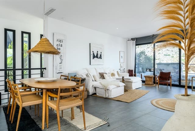 3 Zimmer Villa zu verkaufen in Altea mit Pool Garage - 890.000 € (Ref: 9328387)