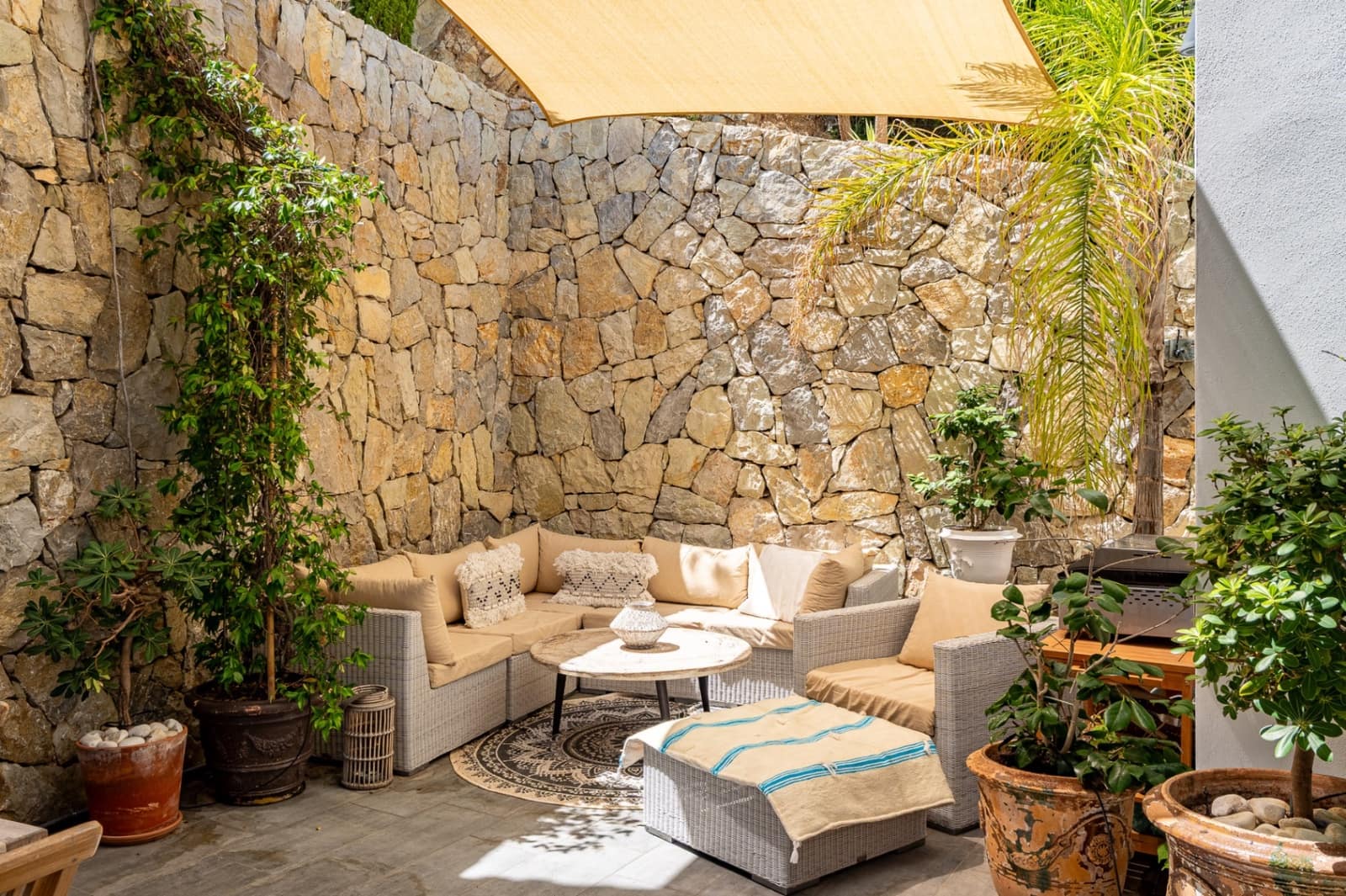 3 bedroom Villa for sale in Altea with pool garage - € 890,000 (Ref: 9328387)