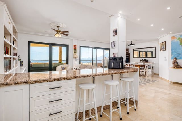 2 soveværelse Lejlighed til salg i Altea med swimmingpool garage - € 650.000 (Ref: 9328393)