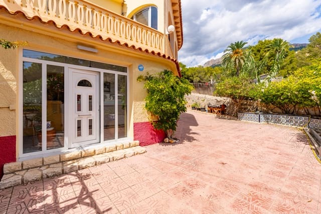 4 slaapkamer Villa te koop in Altea met zwembad garage - € 420.000 (Ref: 9328394)