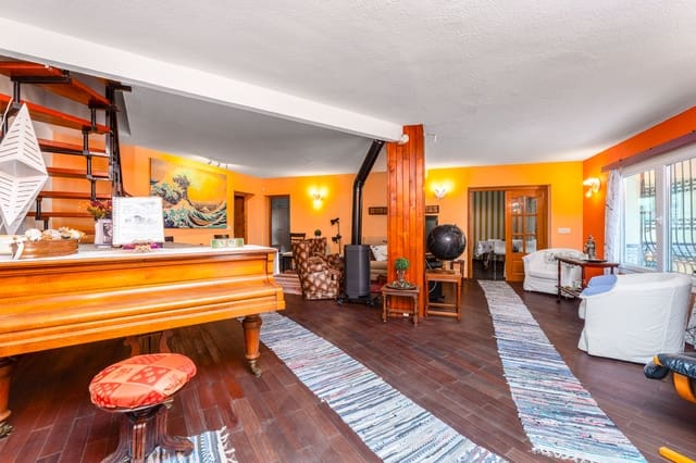 4 slaapkamer Villa te koop in Altea met zwembad garage - € 420.000 (Ref: 9328394)