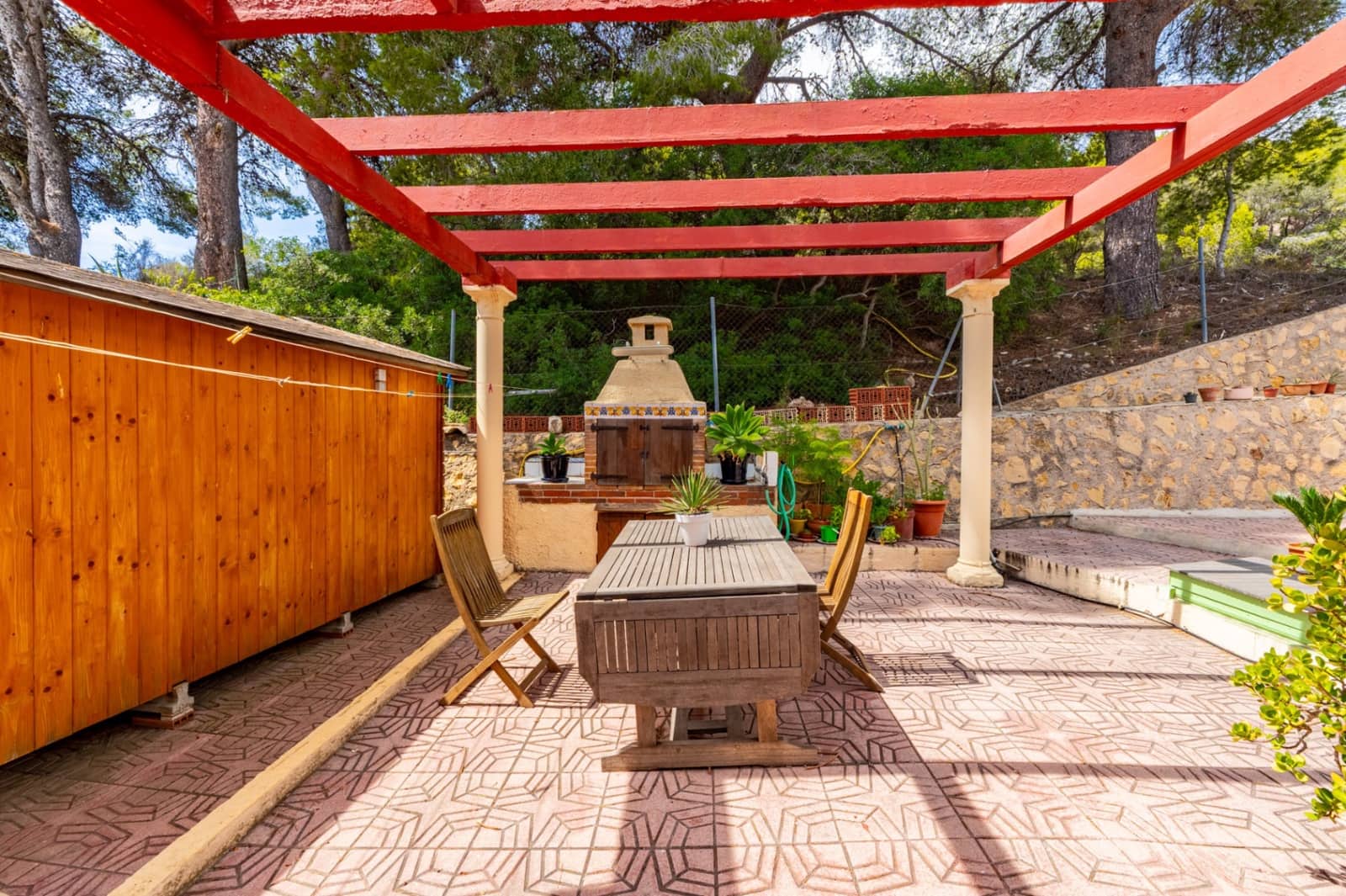 4 bedroom Villa for sale in Altea with pool garage - € 420,000 (Ref: 9328394)